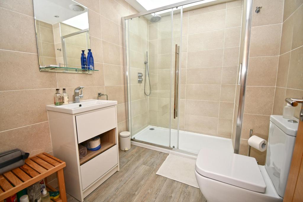 Family Shower Room