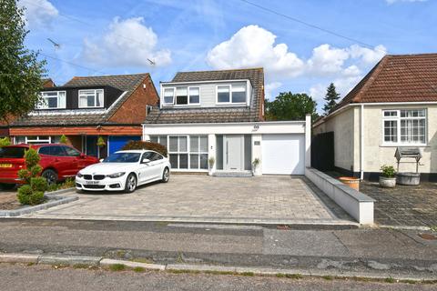 4 bedroom detached house for sale, Tatsfield Avenue, Nazeing EN9