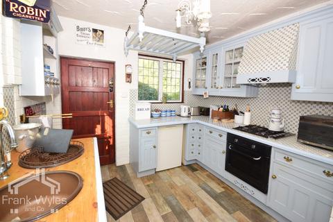 3 bedroom detached house for sale, Heyhouses Lane, Lytham St. Annes