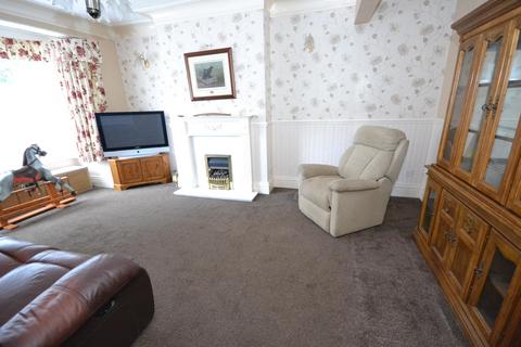 3 bedroom semi-detached house for sale, Village Road, Hull HU8