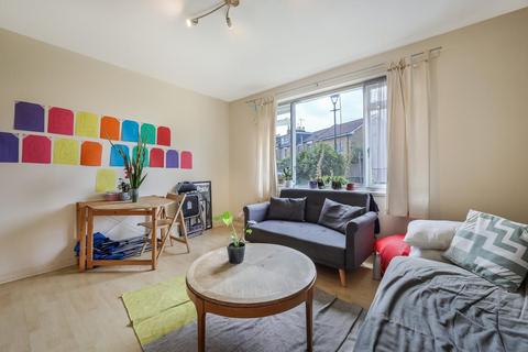 3 bedroom apartment to rent, St Asaph Road, Nunhead