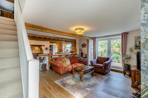 3 Sandhurst Road, Gloucester, GL1 2SE