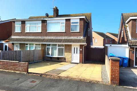 13 Clement Drive, Rhyl, LL18 4HU