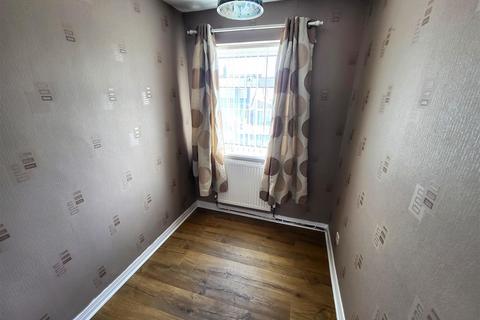 13 Clement Drive, Rhyl, LL18 4HU