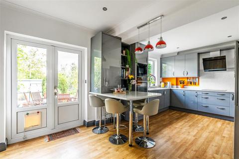 53 Northey Avenue, Sutton, SM2 7HU