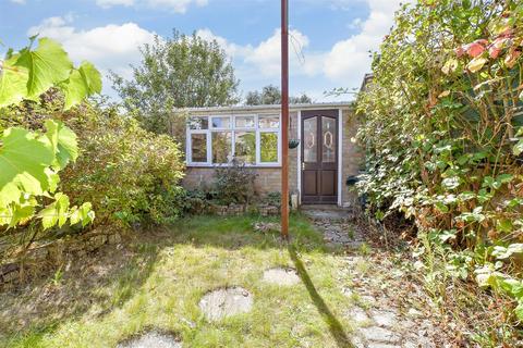 3 bedroom terraced house for sale, Chestnut Avenue, Hornchurch, Essex