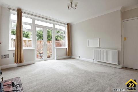 13b Melvinshaw, Leatherhead, KT22 8SX