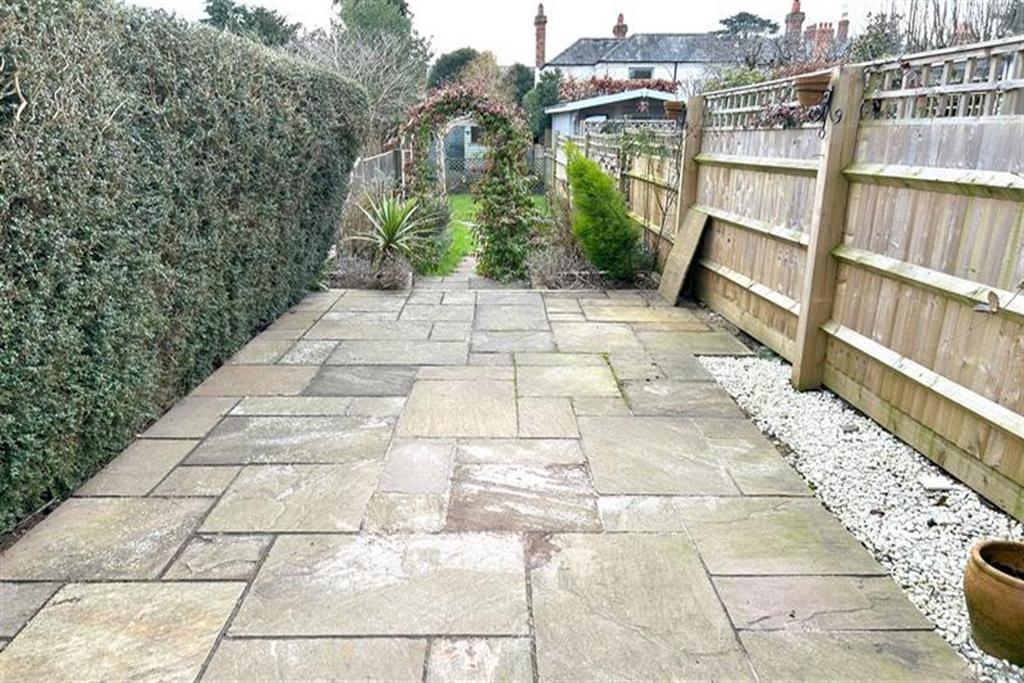 Garden (Main)