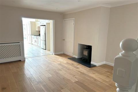 36 Claremont Road, Marlow, SL7 1BW