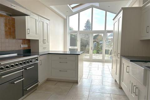 36 Claremont Road, Marlow, SL7 1BW