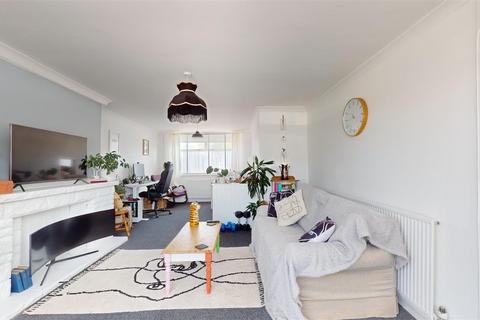 19 Appledore Close, Bristol, BS14 9AX