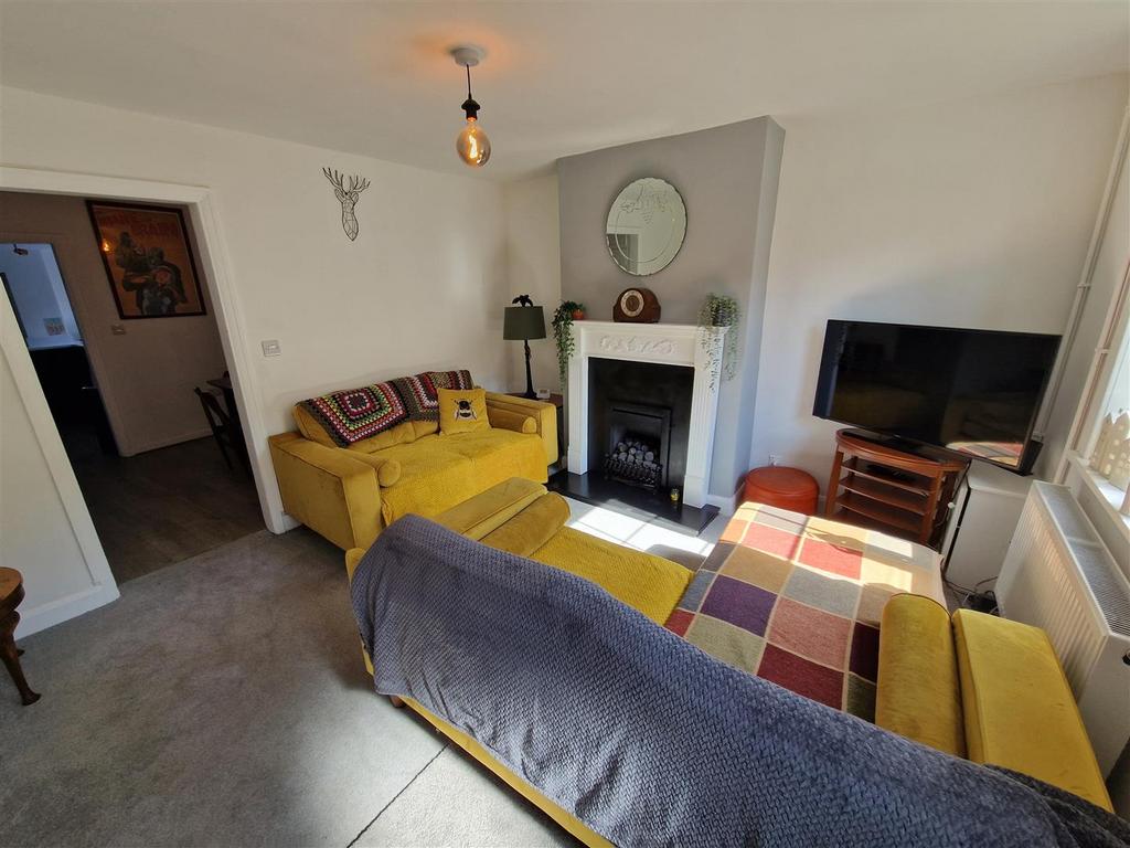 Front Lounge