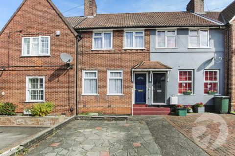 211 Dunkery Road, London, SE9 4HR