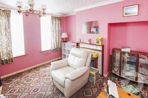 211 Dunkery Road, London, SE9 4HR