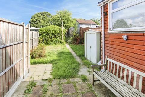 211 Dunkery Road, London, SE9 4HR