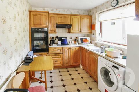 211 Dunkery Road, London, SE9 4HR