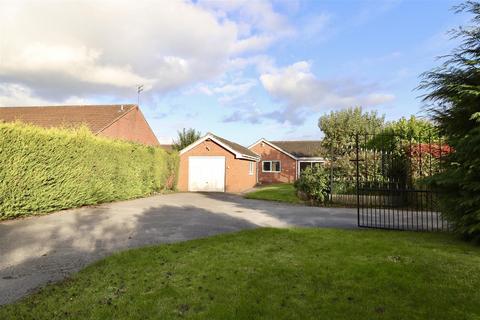 2 bedroom detached bungalow for sale, Beckfield Lane, Acomb