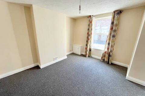 3 bedroom terraced house to rent, Station Street, Boston PE21