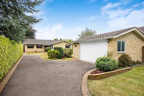 4 bedroom bungalow for sale, Vicarage Lane, Shrivenham, Oxfordshire, SN6