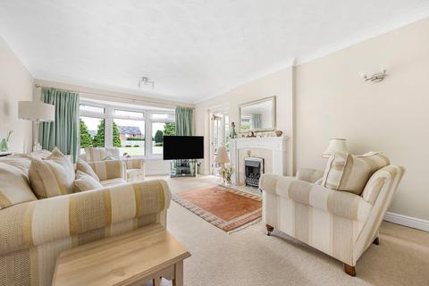 4 bedroom bungalow for sale, Vicarage Lane, Shrivenham, Oxfordshire, SN6