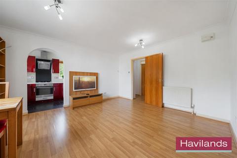 2 bedroom flat for sale, Barrowell Green, London