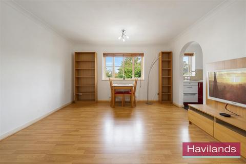 2 bedroom flat for sale, Barrowell Green, London