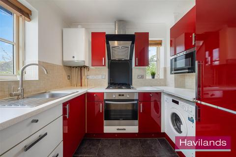 2 bedroom flat for sale, Barrowell Green, London