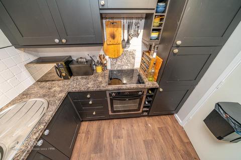 39 Apple Walk, Cannock, WS11 7WQ