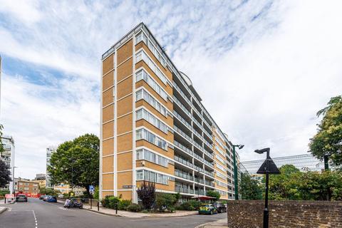 2 bedroom flat for sale, Churchill Gardens, Pimlico, London, SW1V