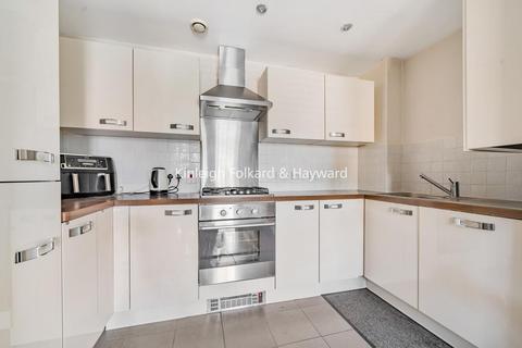 2 bedroom flat for sale, Buttery Mews, Southgate