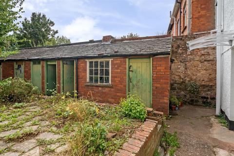 3 bedroom terraced house for sale, Chapel Street, Tiverton