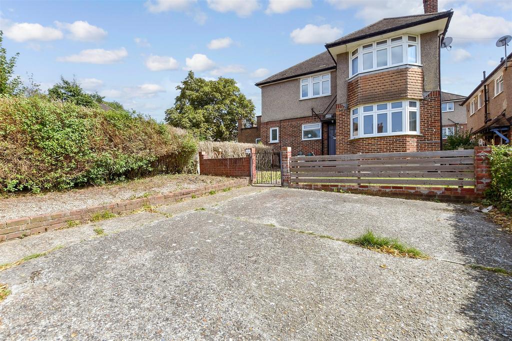 Driveway/Parking
