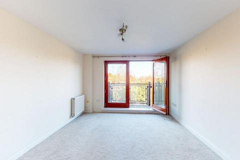 2 bedroom flat for sale, Commonwealth Drive, Crawley RH10