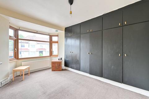 4 bedroom semi-detached house for sale, Kenwyn Drive, Gladstone Park, London, NW2