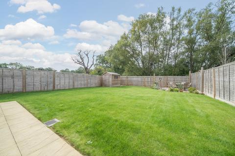 3 Tiger Moth Lane, Elstead, Godalming, GU8 6FD