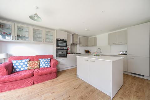 3 Tiger Moth Lane, Elstead, Godalming, GU8 6FD