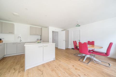 3 Tiger Moth Lane, Elstead, Godalming, GU8 6FD