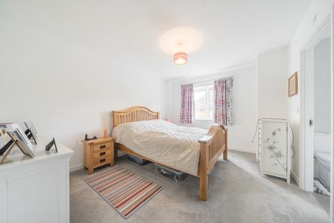 3 Tiger Moth Lane, Elstead, Godalming, GU8 6FD