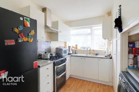 2 bedroom maisonette for sale, Avondale Road, Clacton-On-Sea