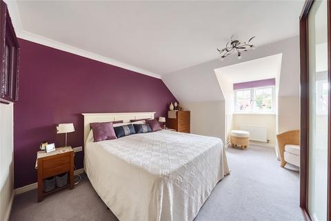 35 Halcyon Close, Oxshott, Leatherhead, KT22 0HA