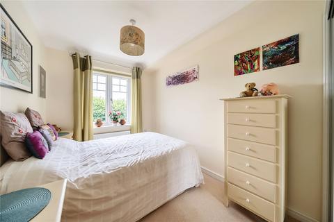 35 Halcyon Close, Oxshott, Leatherhead, KT22 0HA