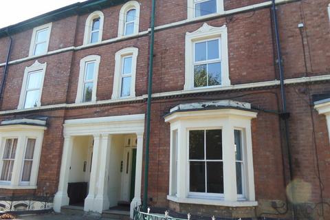 1 bedroom ground floor flat to rent, Newbridge Crescent, Wolverhampton, WV6 0LH