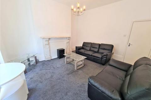 1 bedroom ground floor flat to rent, Newbridge Crescent, Wolverhampton, WV6 0LH