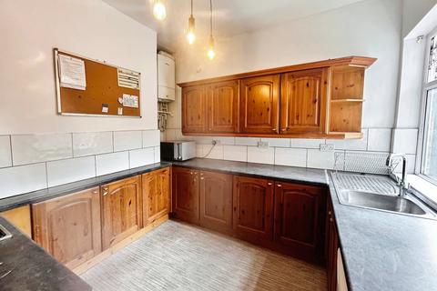 4 bedroom terraced house to rent, Royle Street, Manchester, Greater Manchester, M14