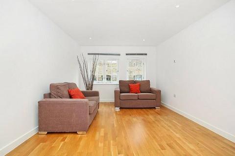 2 bedroom apartment to rent, Bermondsey Street, London, SE1