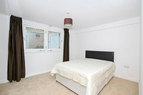 2 bedroom apartment to rent, Bermondsey Street, London, SE1