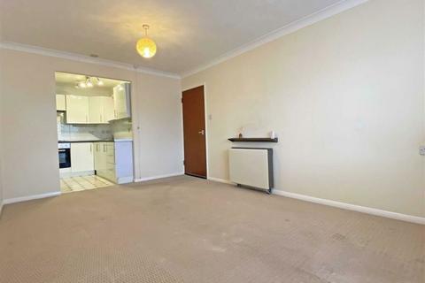 1 bedroom flat for sale, Victoria Road, Chelmsford, Essex, CM1 1EA