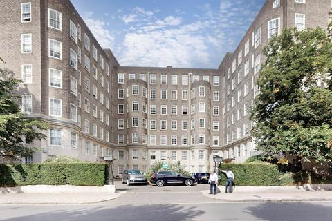 4 bedroom apartment for sale, South Lodge, Circus Road, London, NW8