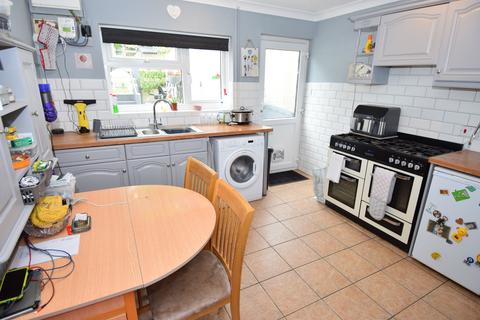 36 Antrobus Road, Amesbury, Salisbury, SP4 7NU