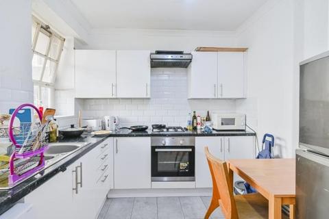 3 bedroom flat for sale, Eastlake House, Frampton Street, London, NW8 8LU